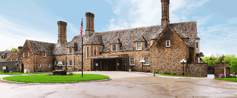 Beeches Manor Celebrates Opening With Ribbon Cutting